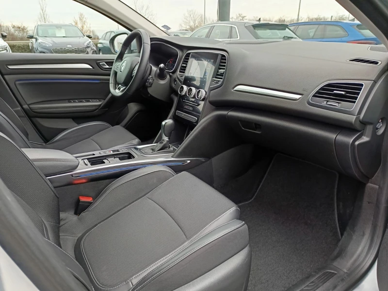 Renault Megane 1.5Blue dCi 115 дизел Stop&Start EDC7 , снимка 13 - Автомобили и джипове - 52691848
