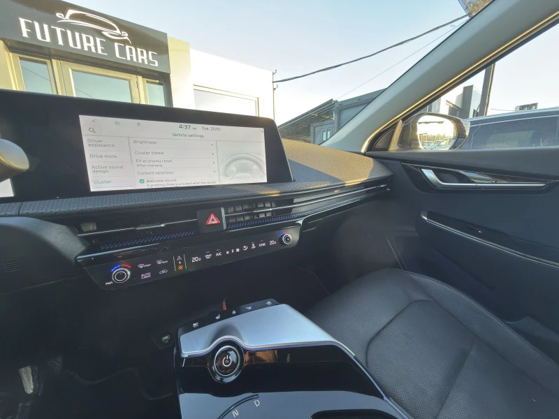 Kia EV6 77.4KWh RWD/MERIDIAN/CAM/DISTRONIC/SOH100%/FULL, снимка 11 - Автомобили и джипове - 53165852