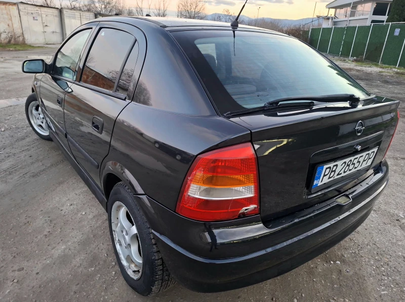 Opel Astra 1.6, снимка 12 - Автомобили и джипове - 53167769