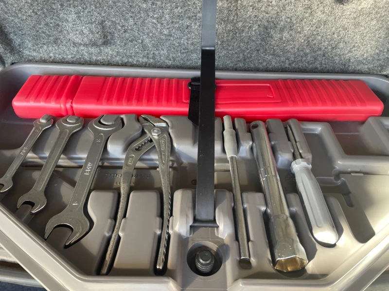 BMW 525 Автоматик, снимка 11 - Автомобили и джипове - 53176487