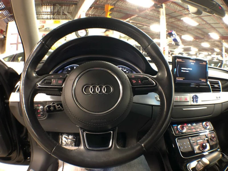Audi A8 * S-Line* * HeadUp* AвтоКредит* (ЦЕНА ДО БГ), снимка 10 - Автомобили и джипове - 53528707