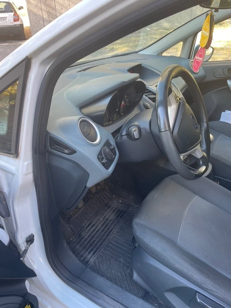 Ford Fiesta, снимка 3 - Автомобили и джипове - 48382459