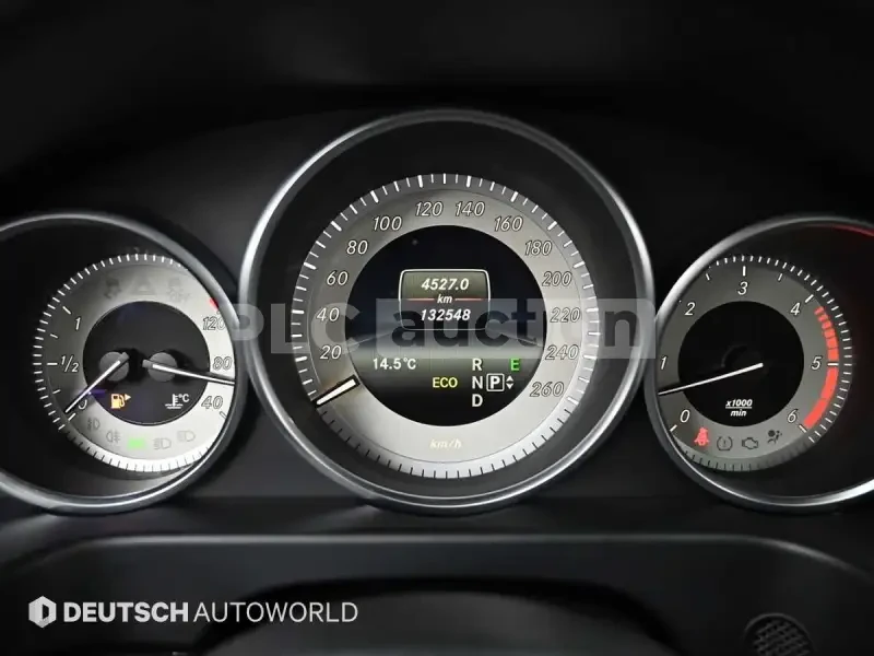 Mercedes-Benz E 350 4matic| 360| ОБДУХ| ПАНО| ВКЛЮЧЕН ТЕХНОТЕСТ, снимка 13 - Автомобили и джипове - 54485137