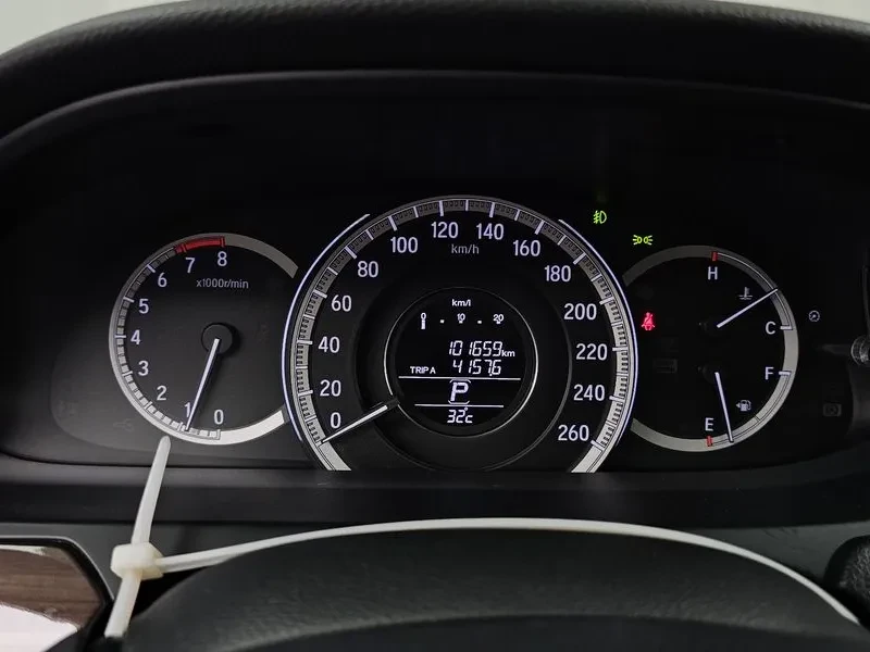 Honda Accord 2.4 9Th Generation, снимка 16 - Автомобили и джипове - 55841418