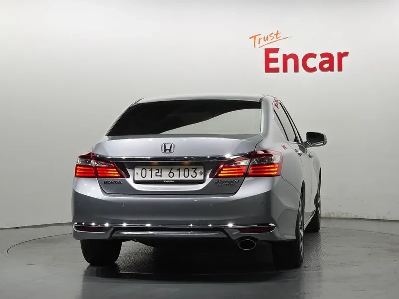 Honda Accord Honda Accord 2.4 9Th Generation | Mobile.bg � ����������� 7