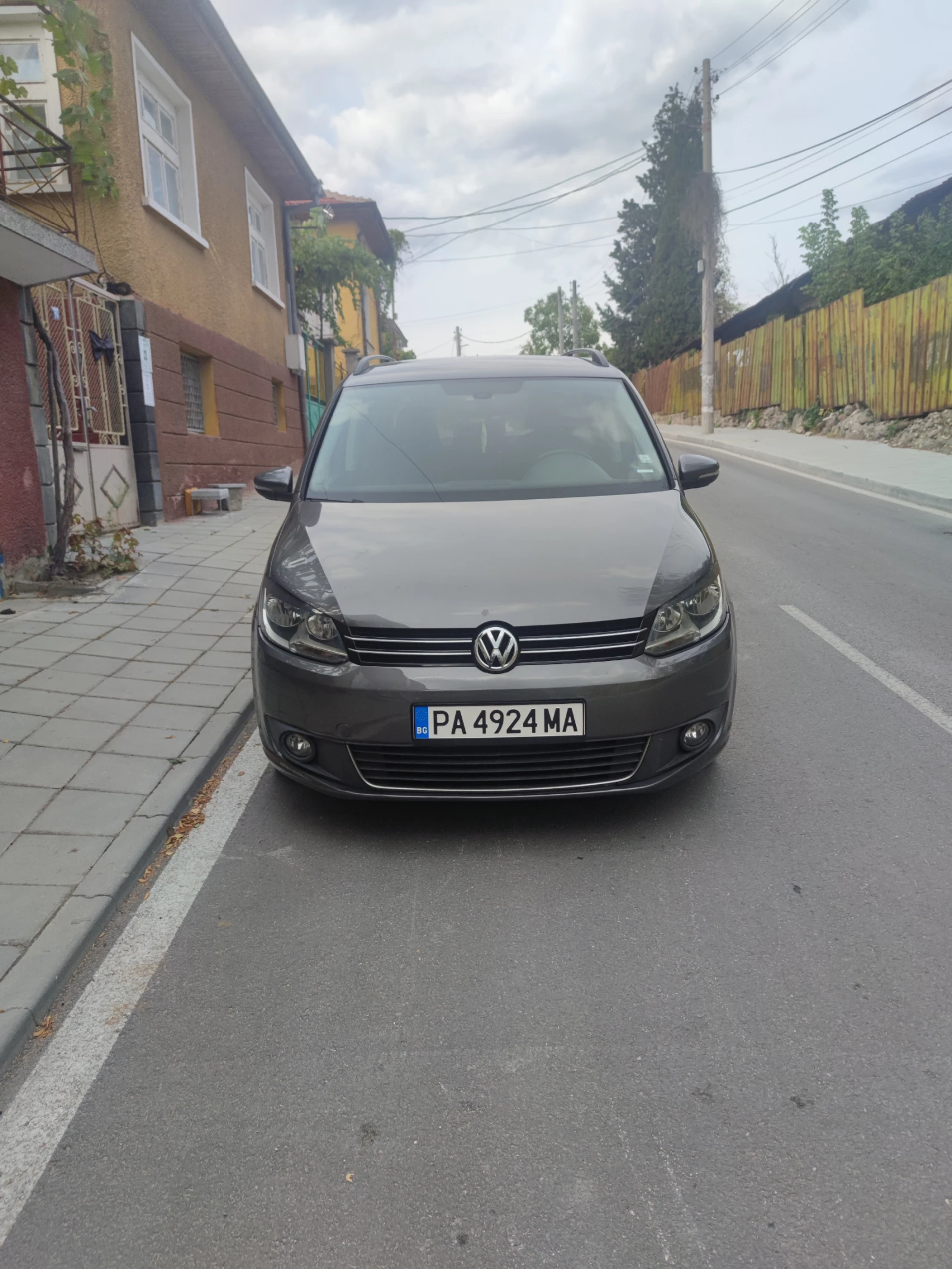 VW Touran 1.6TDI 6ск 7места - изображение 2