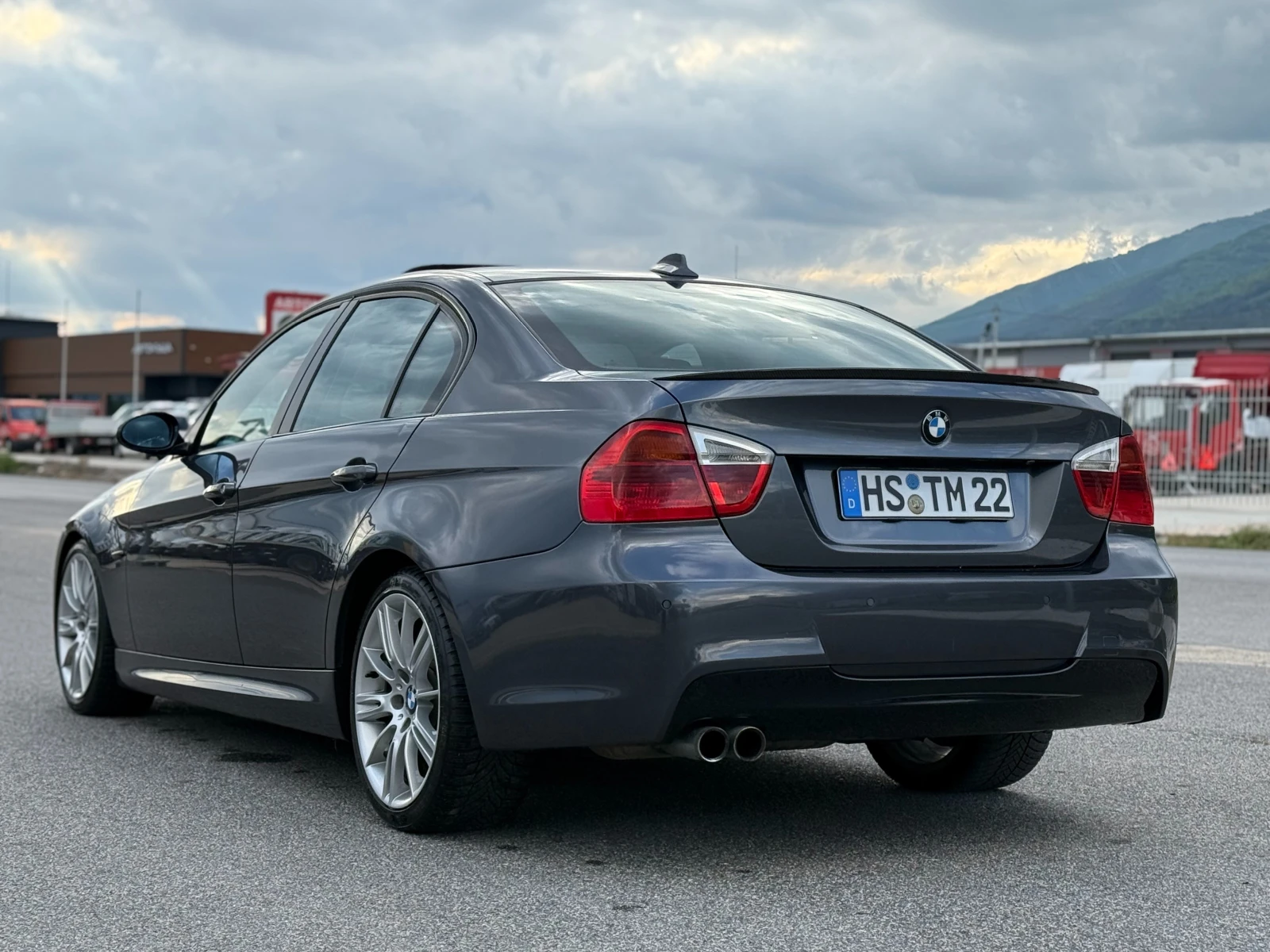 BMW 330 M Pack/ЗАДНО - изображение 6