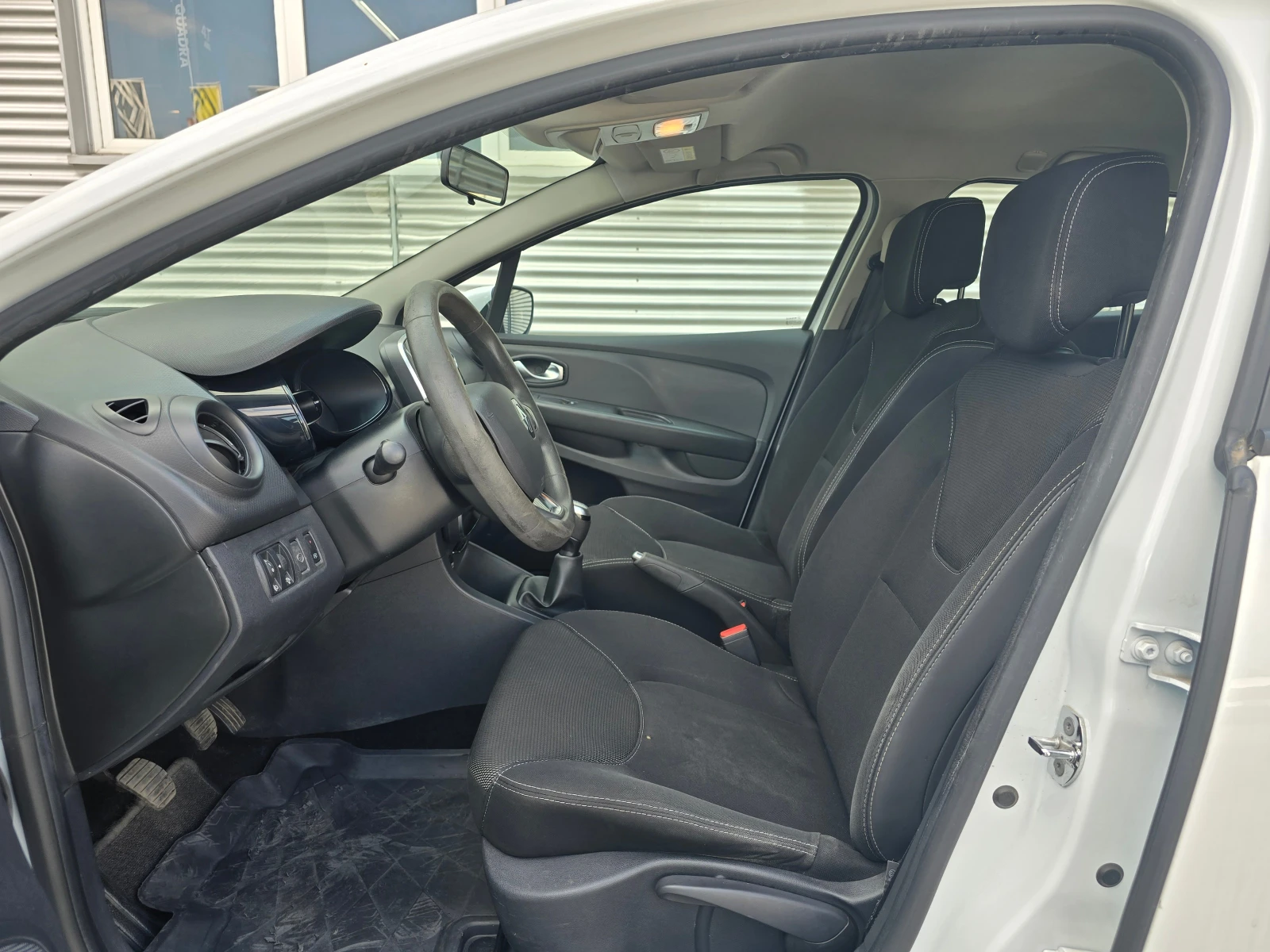 Renault Clio 0.9 Tce - изображение 6