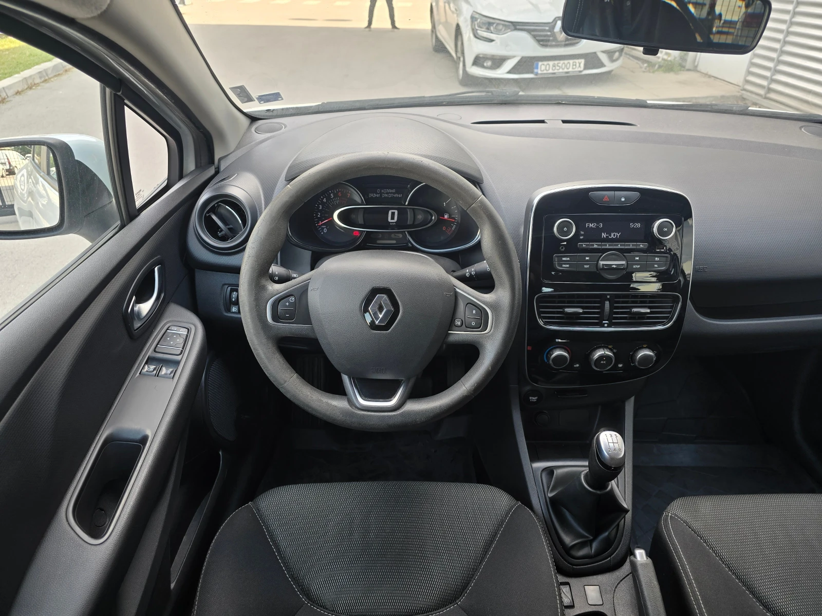 Renault Clio 0.9 Tce - изображение 10