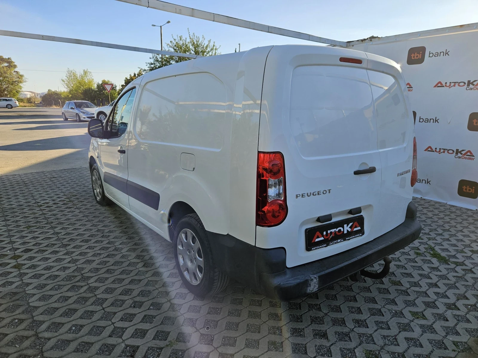 Peugeot Partner 1.6HDI-90kc= MAXI= КЛИМАТИК= ТЕГЛИЧ= ОБСЛУЖЕН - изображение 5