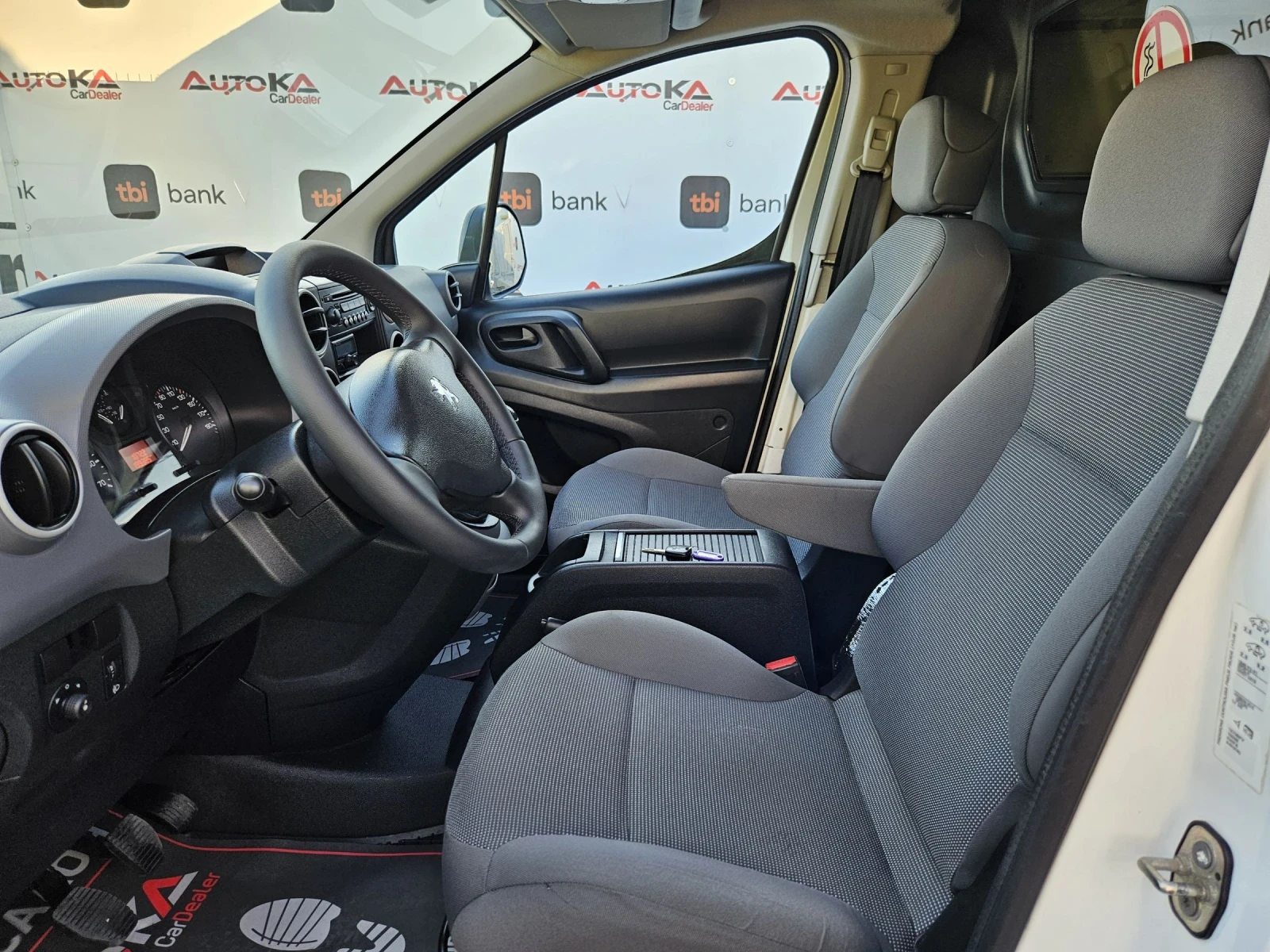 Peugeot Partner 1.6HDI-90kc= MAXI= КЛИМАТИК= ТЕГЛИЧ= ОБСЛУЖЕН - изображение 7