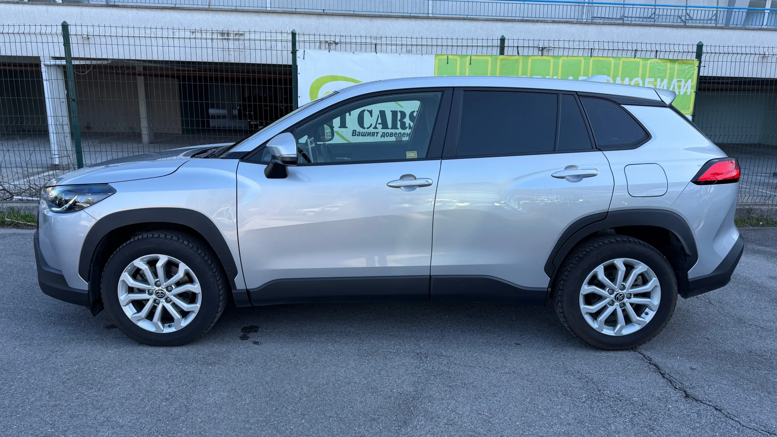 Toyota Corolla Cross 2.0 Hybrid, Гаранция, снимка 4 - Автомобили и джипове - 52376977