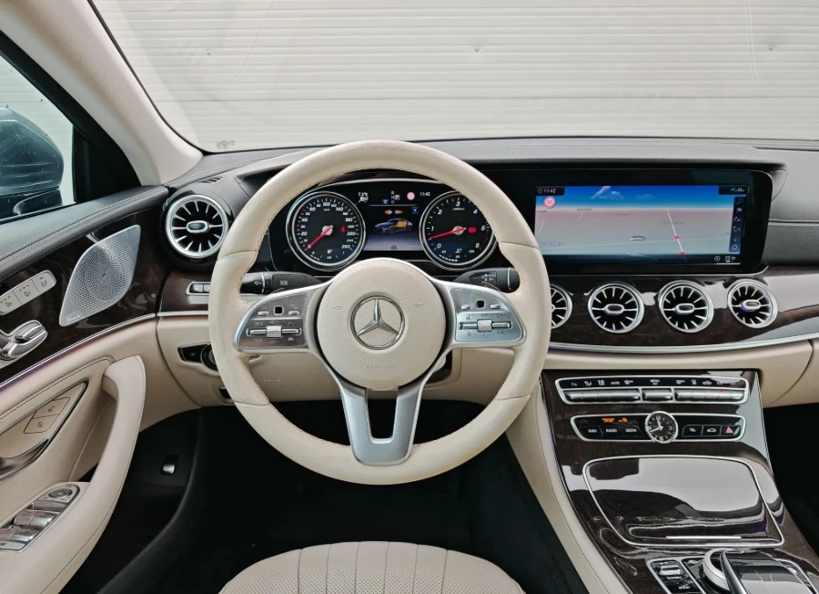 Mercedes-Benz CLS 350 d Coupe 4Matic  - изображение 6