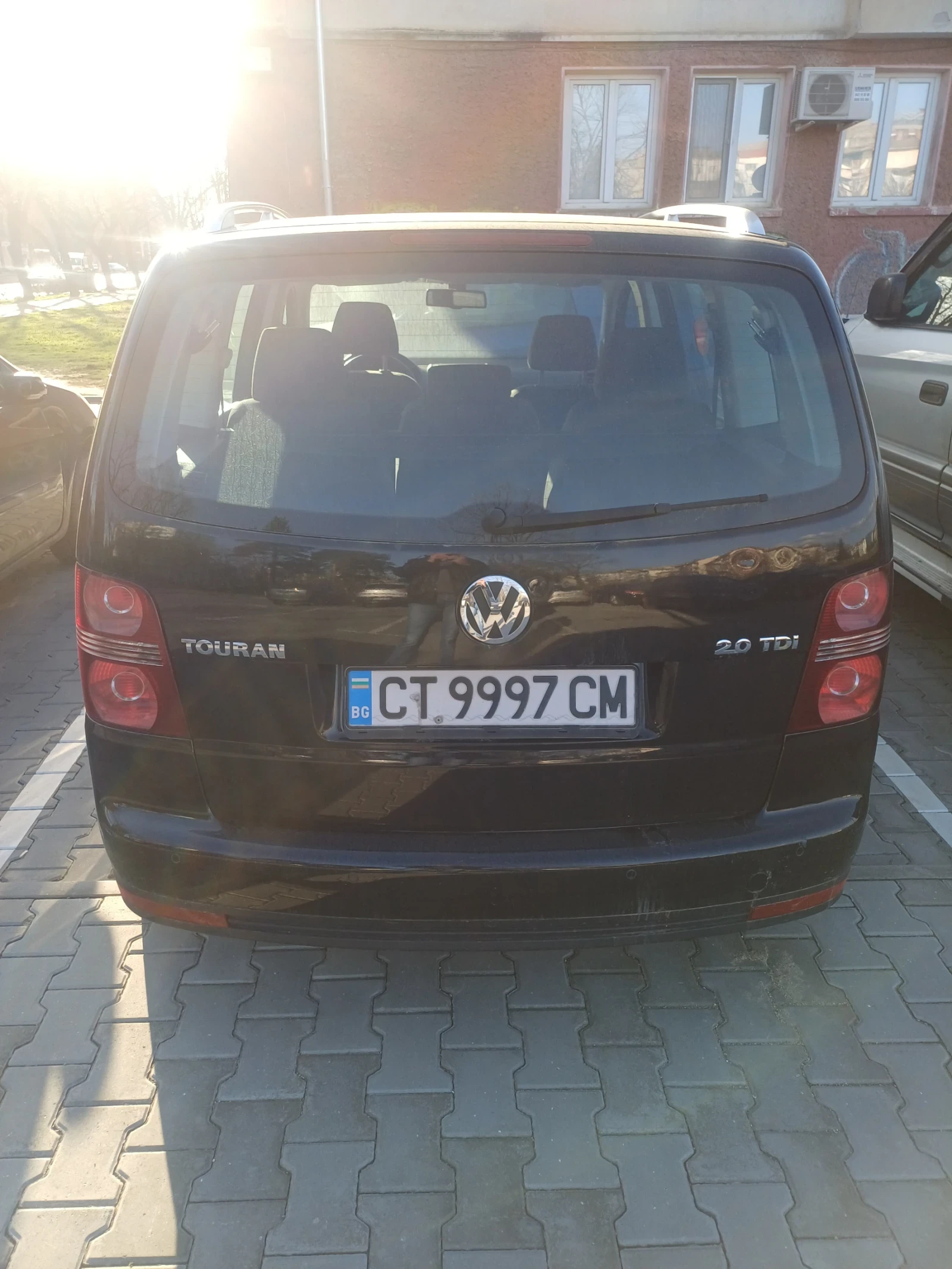 VW Touran 2.0tdi, снимка 4 - Автомобили и джипове - 53828206