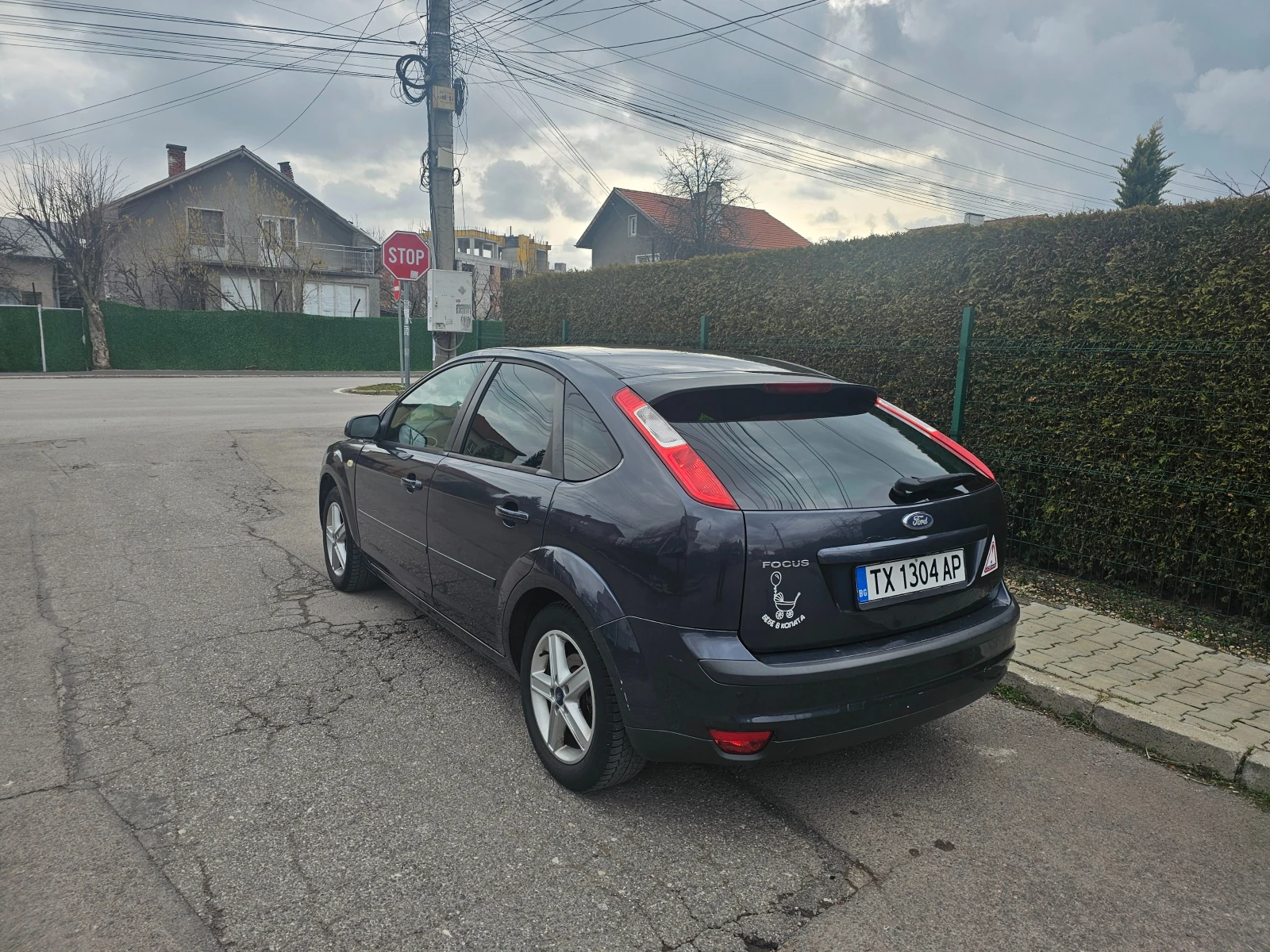 Ford Focus 1.6-Газ-инж-Гаражен, снимка 5 - Автомобили и джипове - 53904981