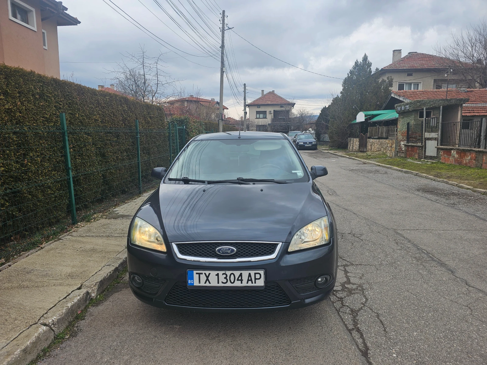Ford Focus 1.6-Газ-инж-Гаражен, снимка 11 - Автомобили и джипове - 53904981