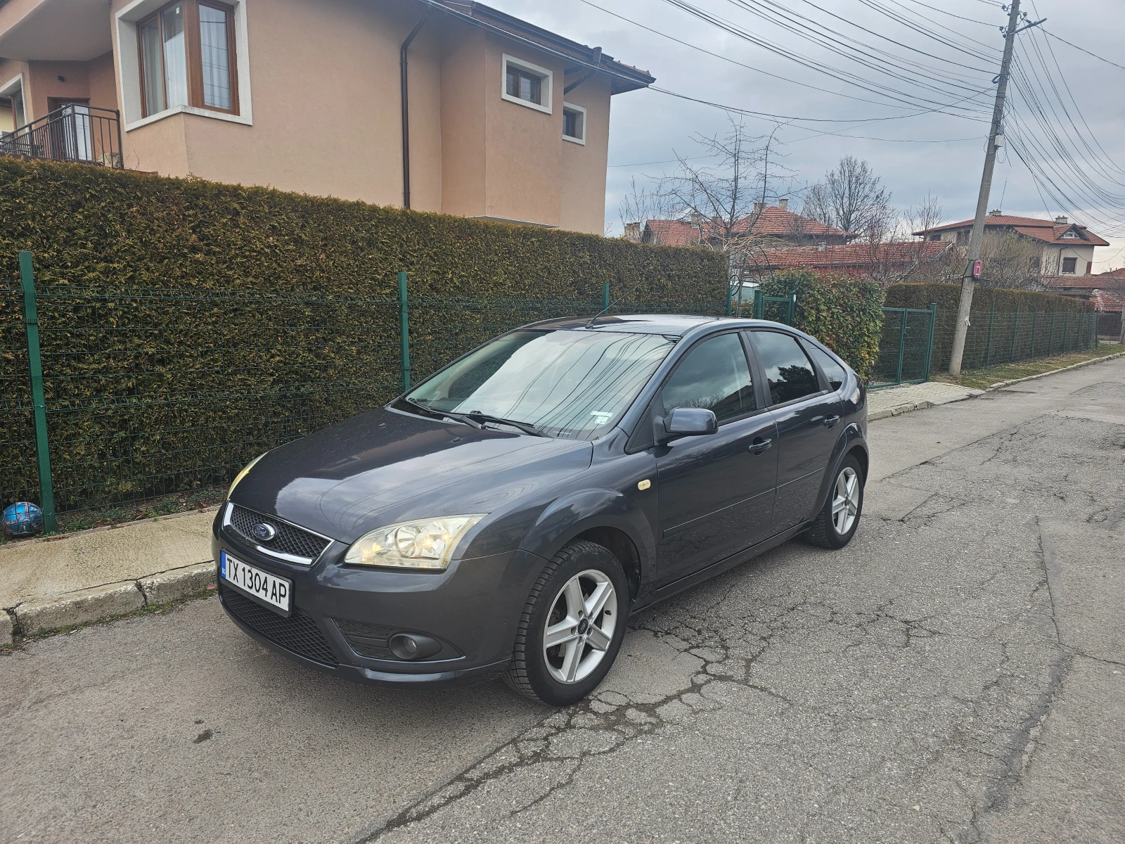 Ford Focus 1.6-Газ-инж-Гаражен