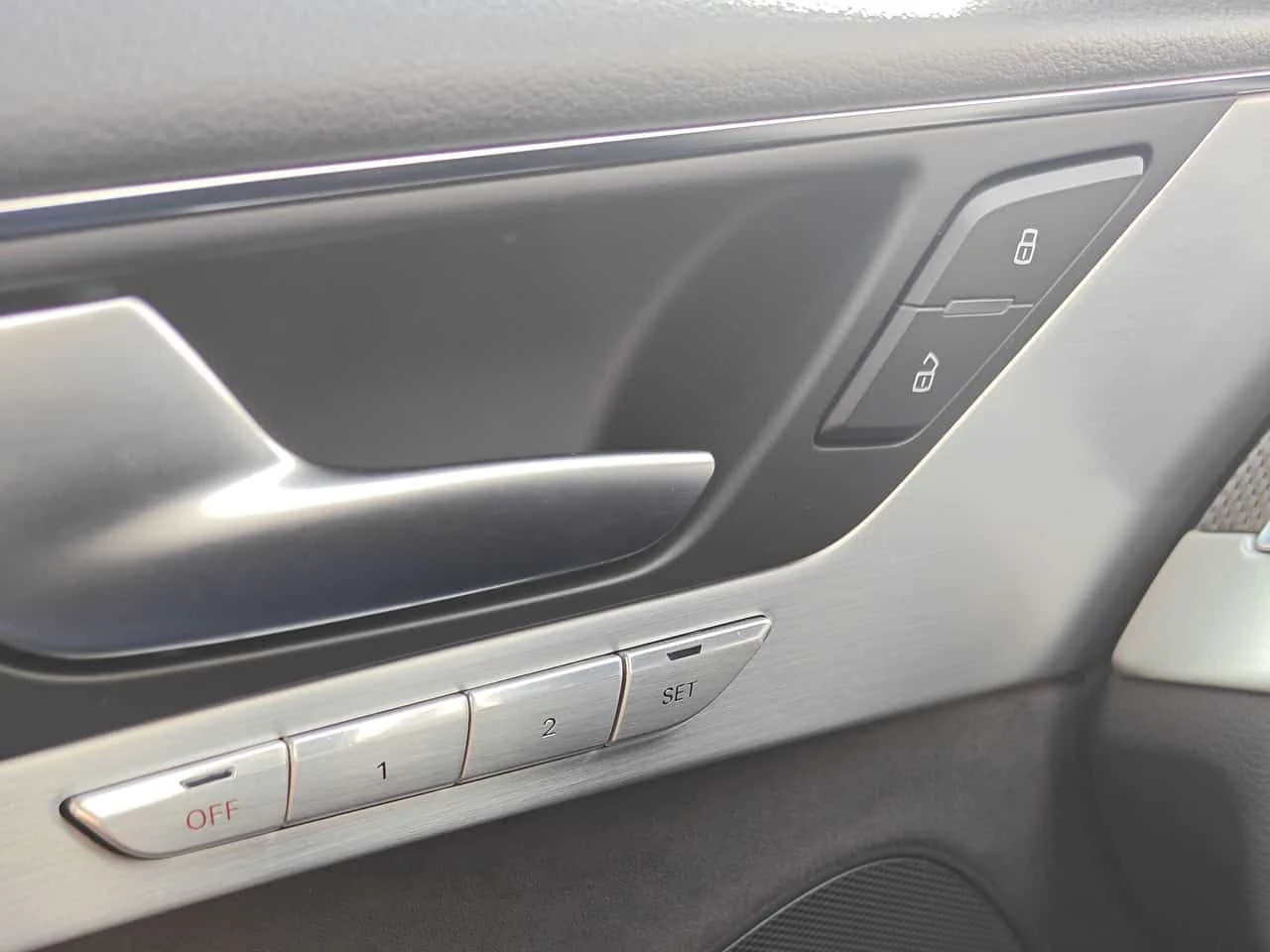 Audi S8 /DISTRONIC/360/BOSE/HUD/MATRIX | Mobile.bg � ����������� 14