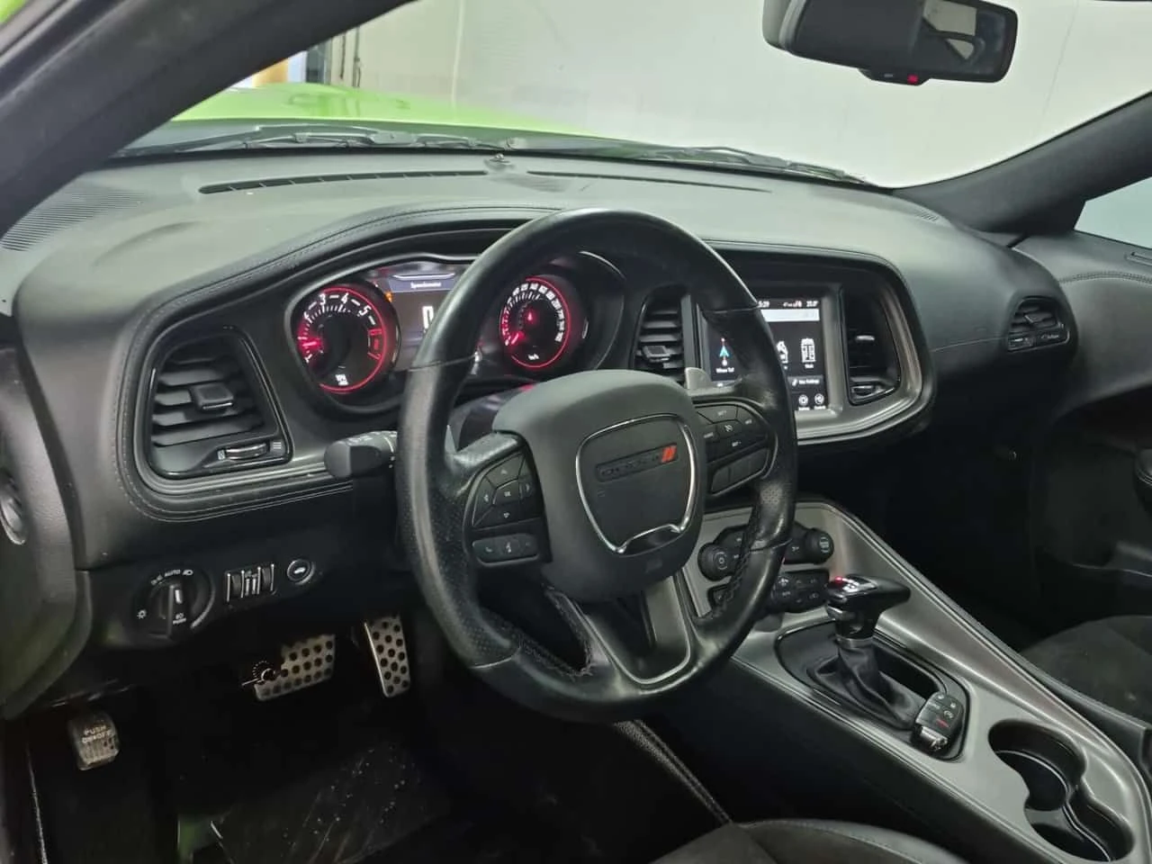 Dodge Challenger * R/T * ПОДГРЕВ НА СЕДАЛКИ И ВОЛАН* ЗАДНО* , снимка 11 - Автомобили и джипове - 54043439