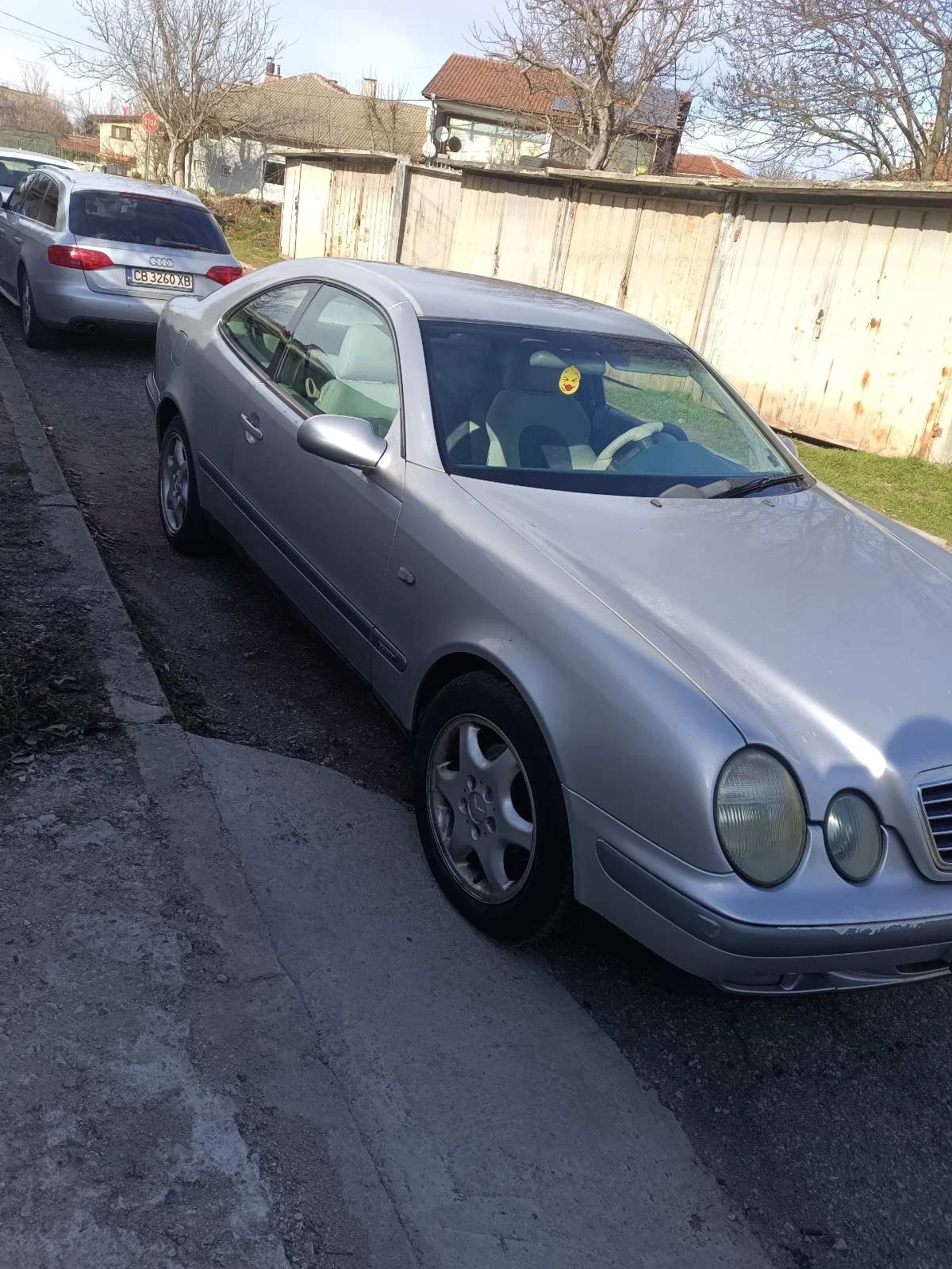 Mercedes-Benz CLK 200, снимка 2 - Автомобили и джипове - 54157731