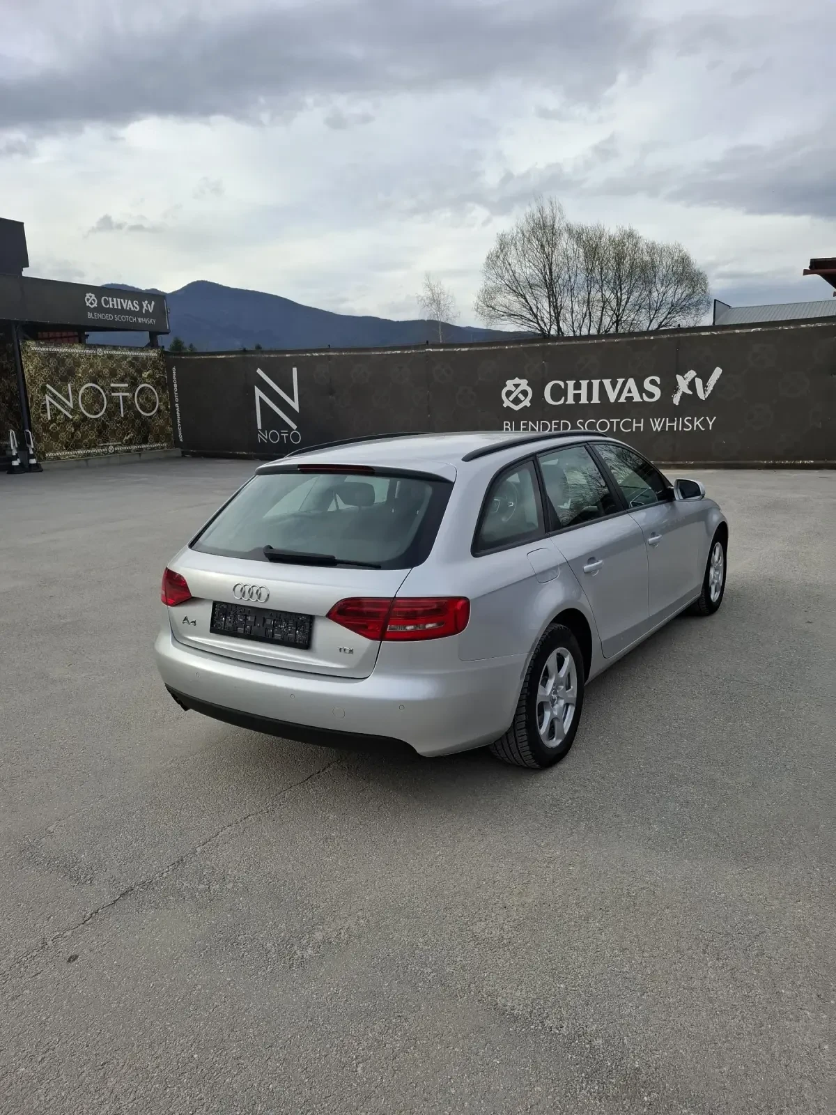 Audi A4 2.0TDI 143к.с АВТОМАТИК 163000 , снимка 6 - Автомобили и джипове - 54160207