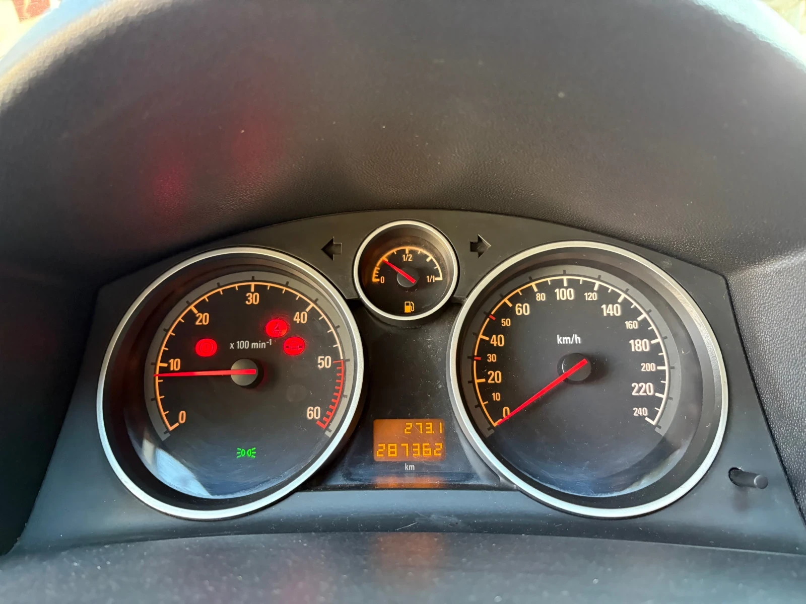 Opel Astra 1.7 CDI НАПЪЛНО ОБСЛУЖЕН РЕГИСТРИРАН, снимка 8 - Автомобили и джипове - 54306658