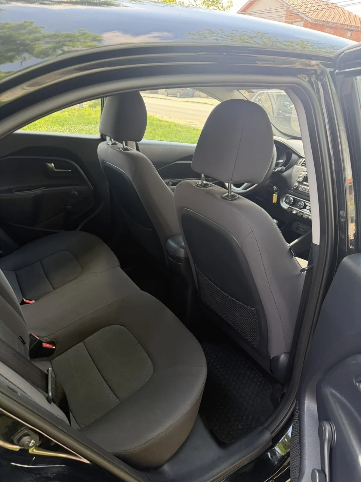 Kia Rio 1.2 BENZIN AUSTRIA, снимка 13 - Автомобили и джипове - 54509167