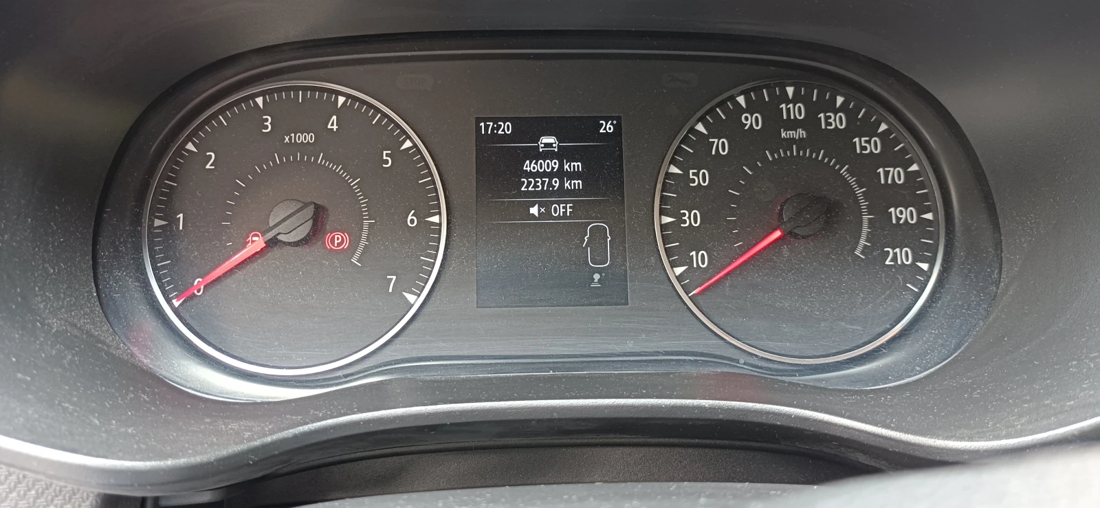 Dacia Logan, снимка 7 - Автомобили и джипове - 54512123