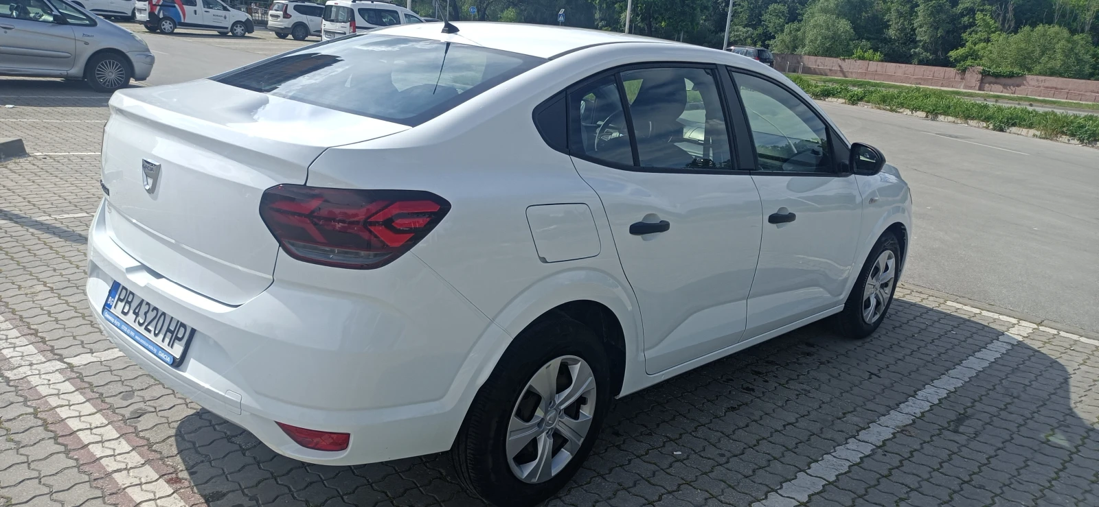 Dacia Logan, снимка 3 - Автомобили и джипове - 54512123
