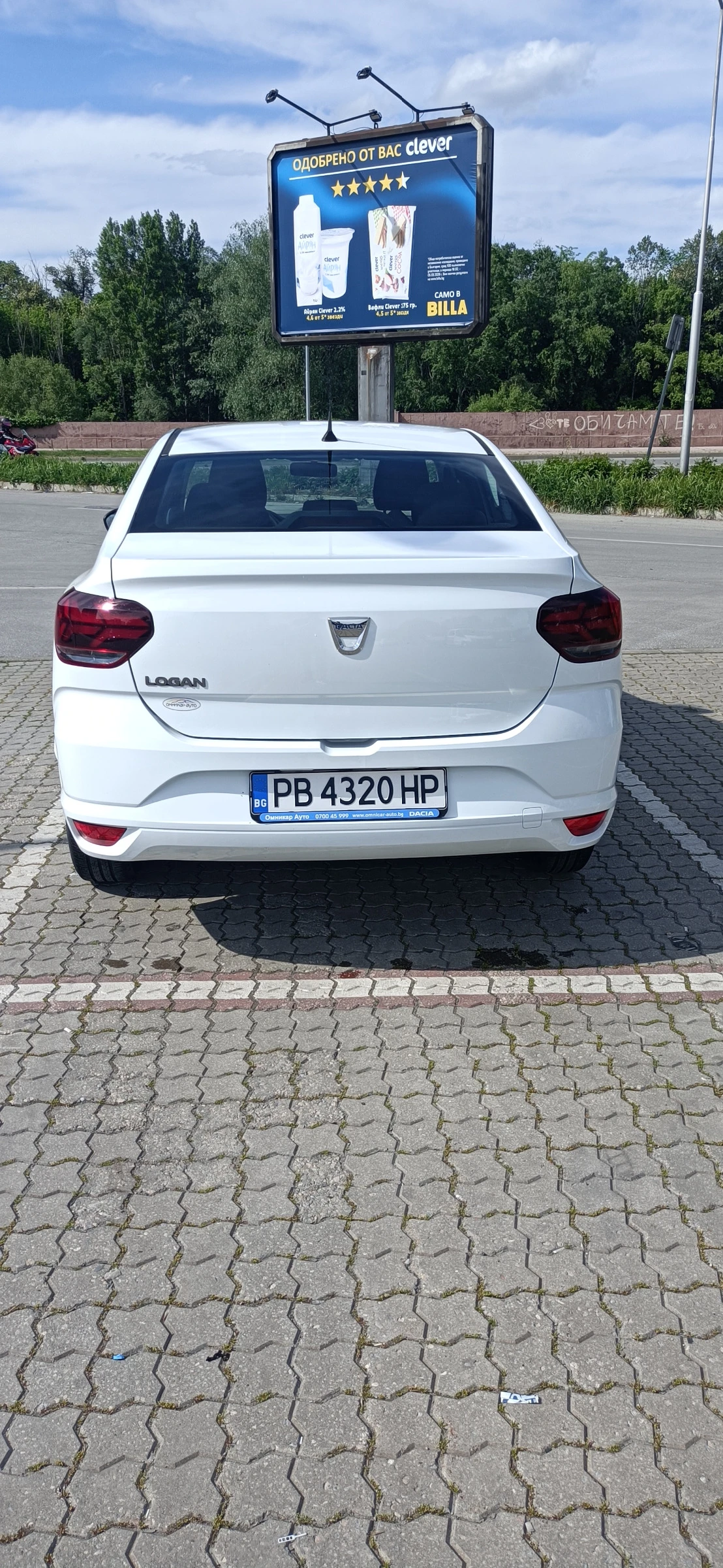 Dacia Logan, снимка 4 - Автомобили и джипове - 54512123