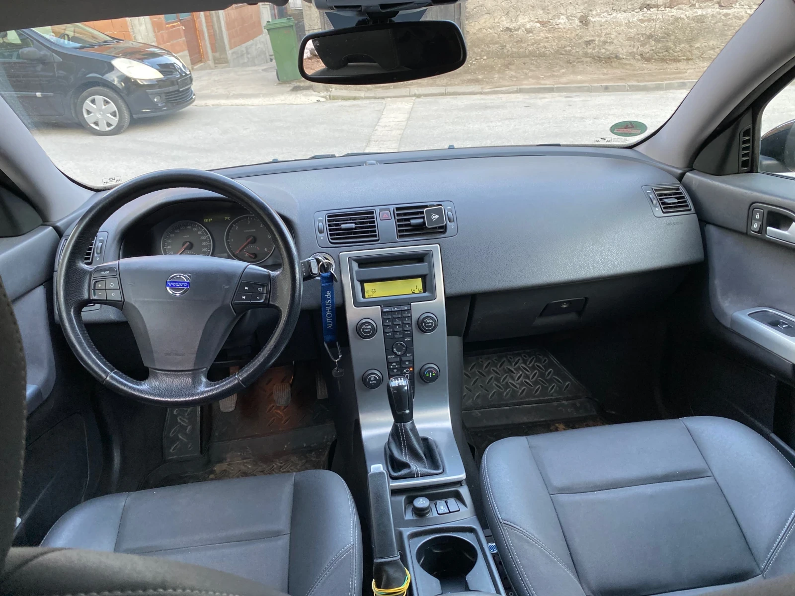 Volvo V50 2.0D 136кс., снимка 11 - Автомобили и джипове - 54671842