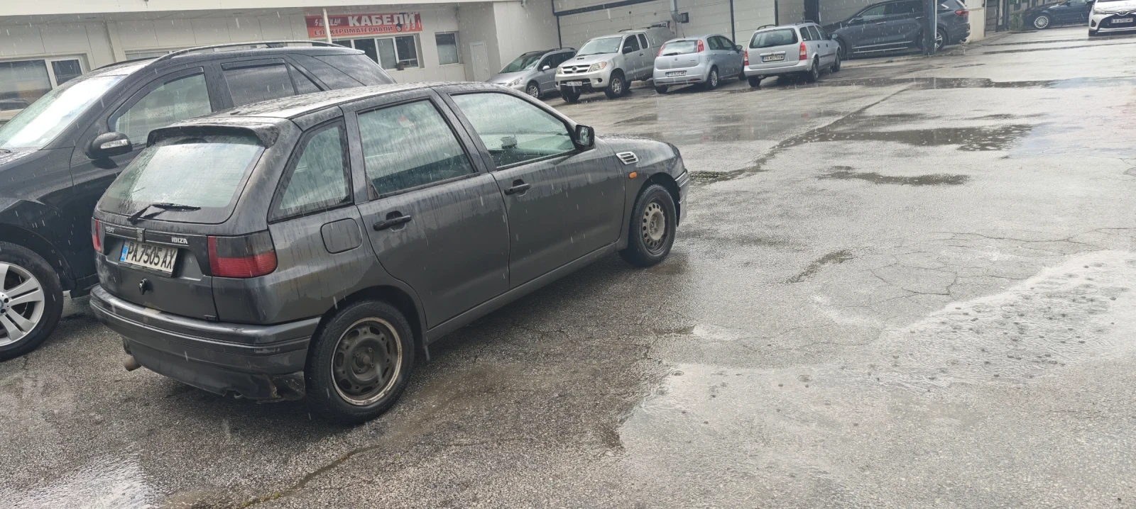 Seat Ibiza 1.9 D, снимка 4 - Автомобили и джипове - 54748684