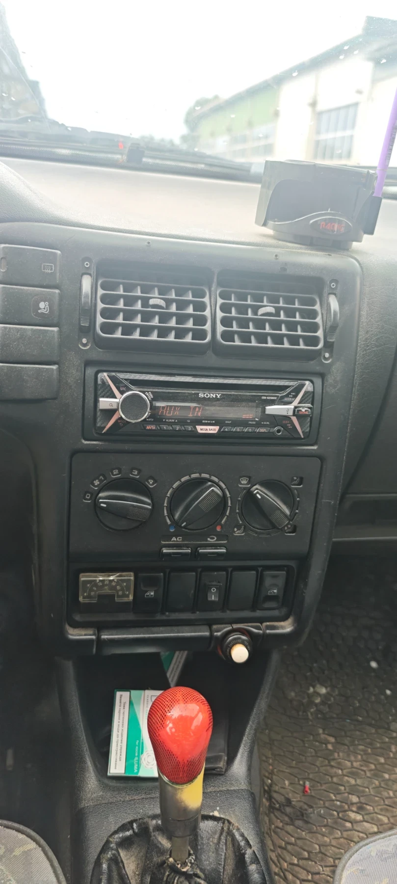Seat Ibiza 1.9 D, снимка 7 - Автомобили и джипове - 54748684