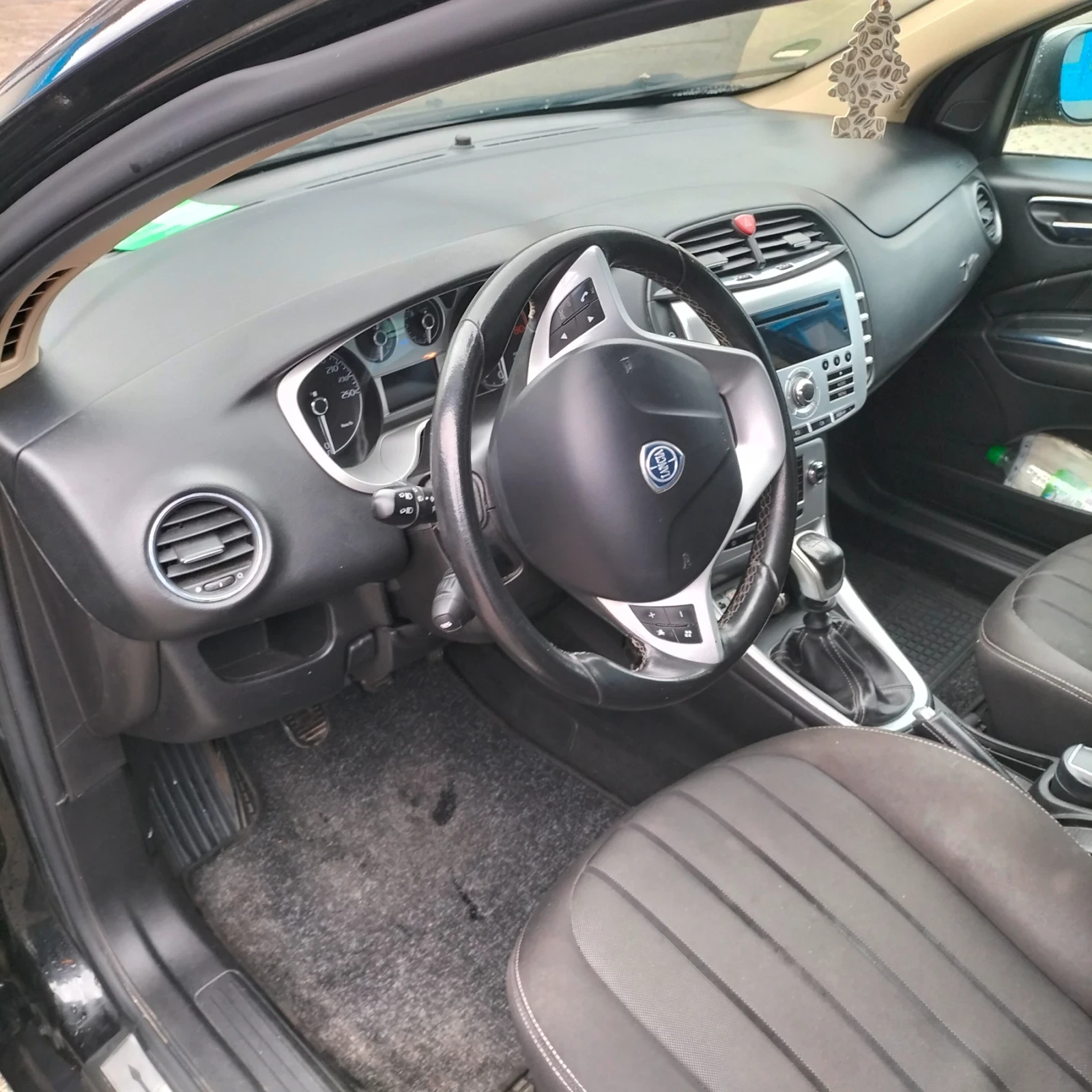 Lancia Delta, снимка 9 - Автомобили и джипове - 54942853