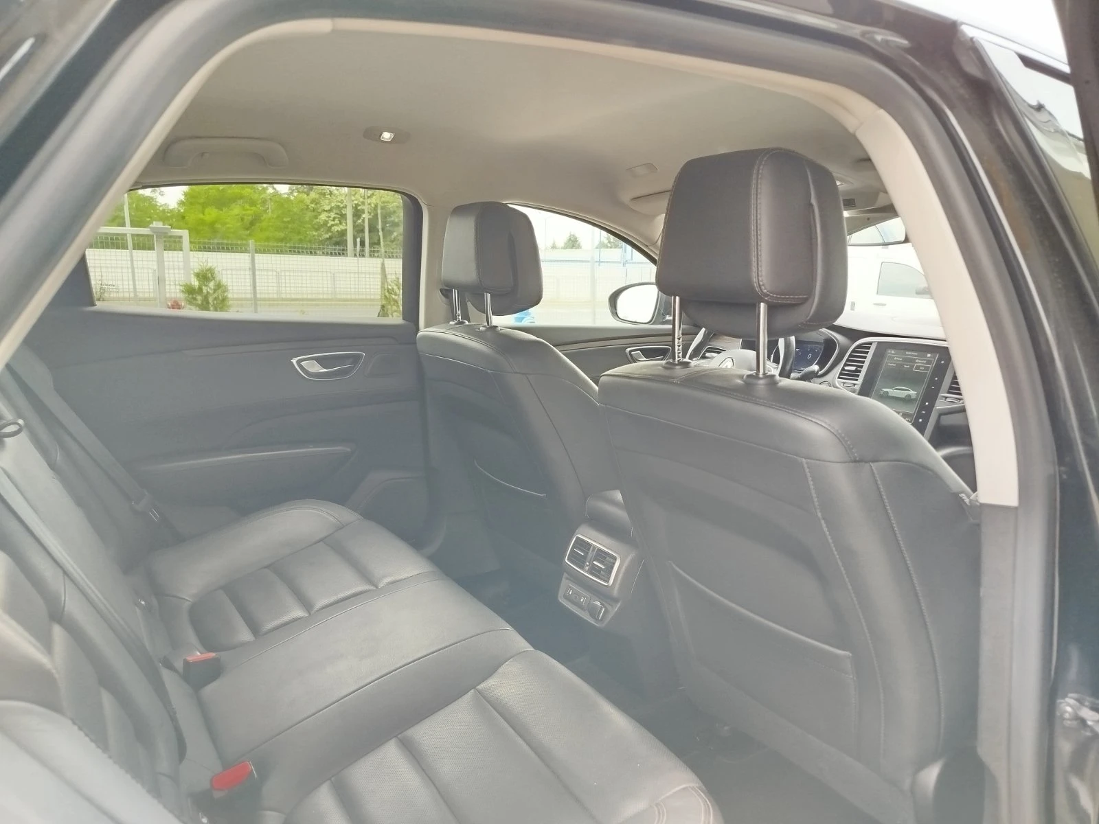 Renault Talisman 1.8 TCe 225�.�. | Mobile.bg � ����������� 16