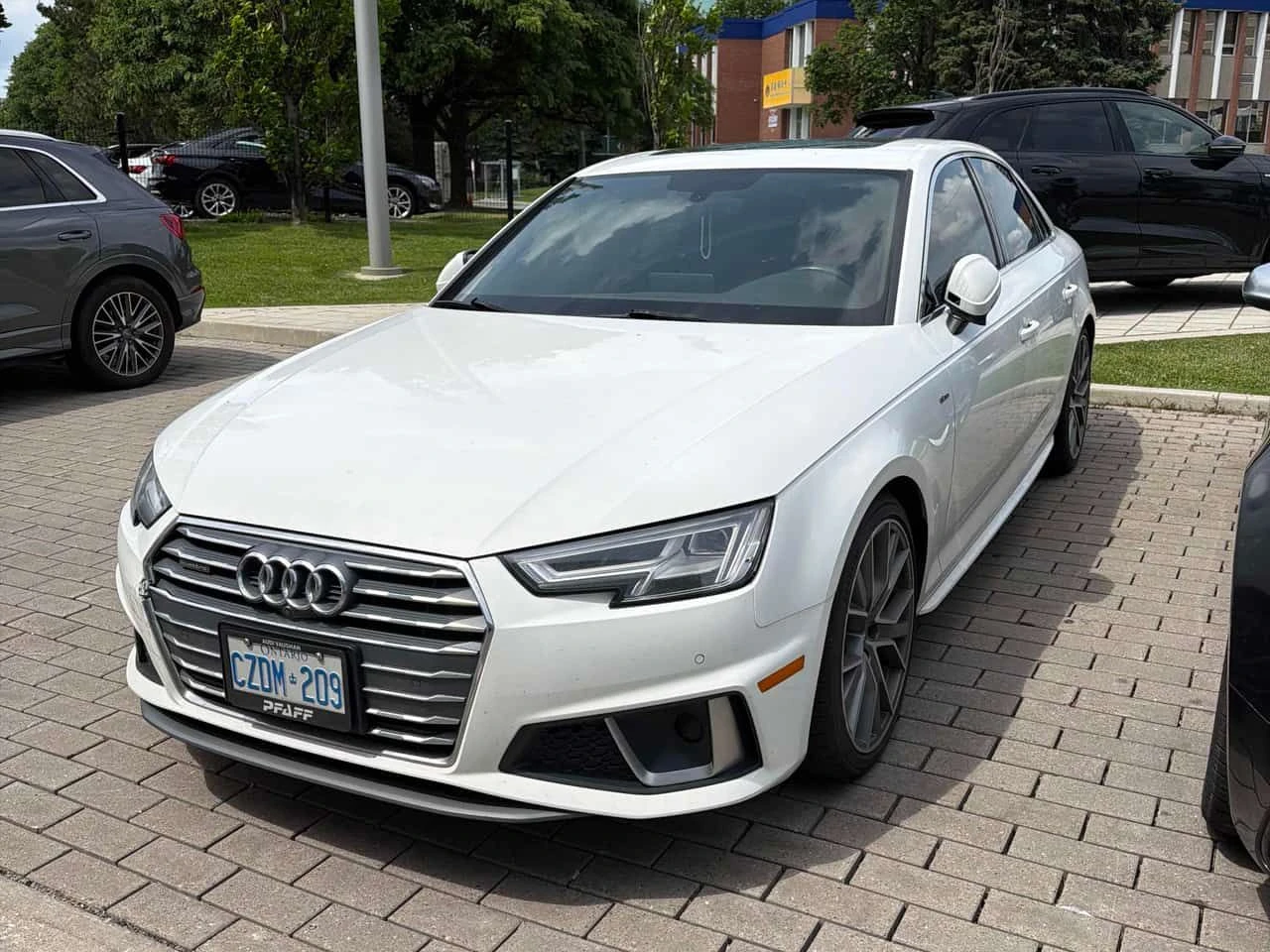 Audi A4 * Technik * CARFAX * ОПЦИЯ ЗА ФИНАНСИРАНЕ