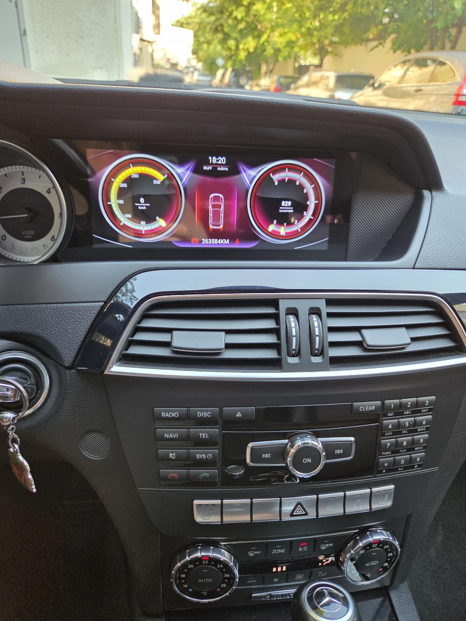 Mercedes-Benz C 250 4 Matik, снимка 17 - Автомобили и джипове - 55603282