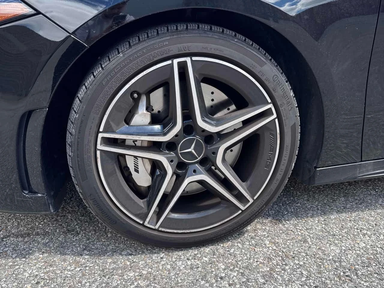 Mercedes-Benz A 35 * AMG * CARFAX * ДИСТРОНИК * АЛКАНТАРА, снимка 6 - Автомобили и джипове - 55696041