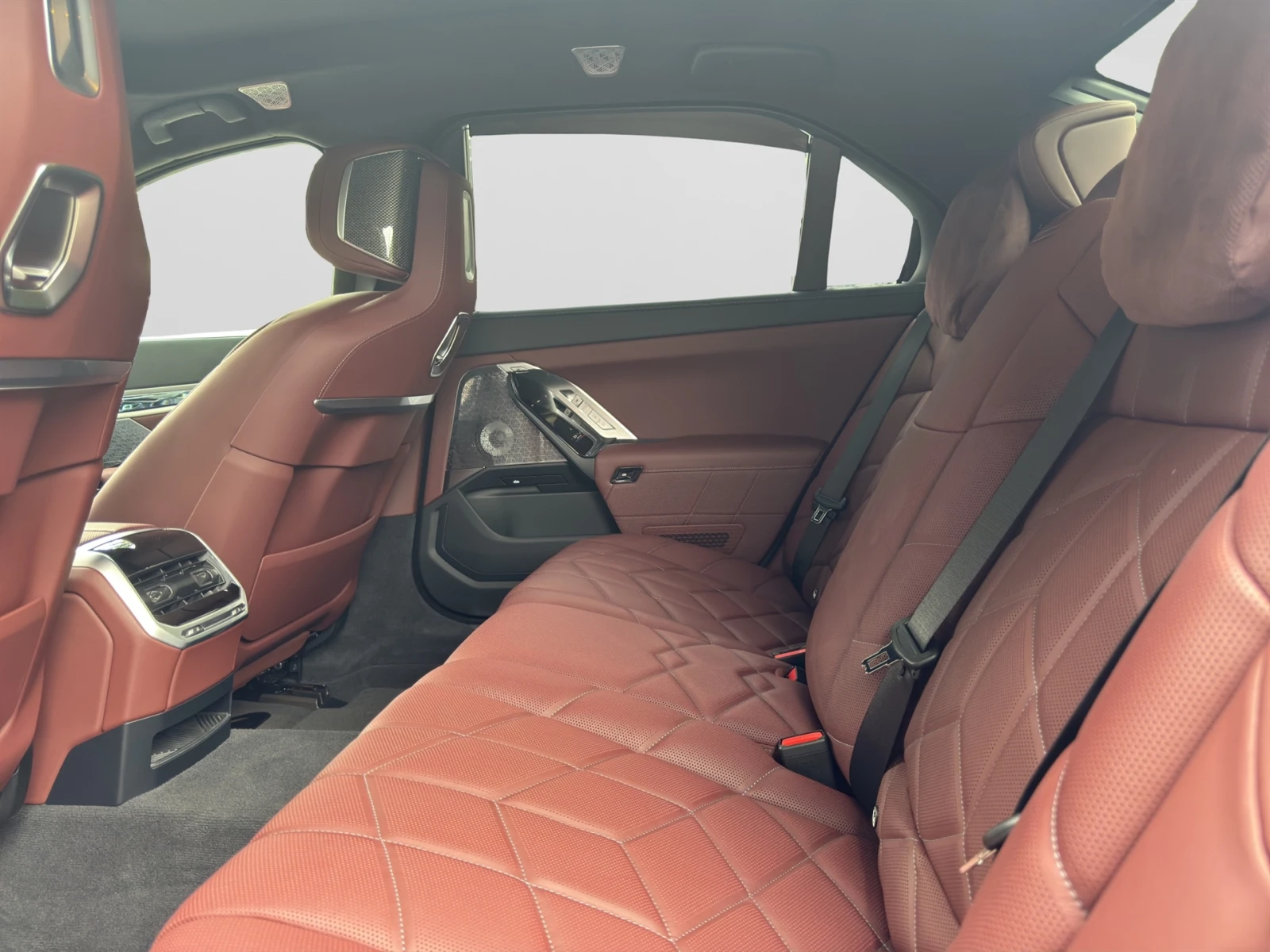 BMW 760 xDrive, снимка 14 - Автомобили и джипове - 55816841