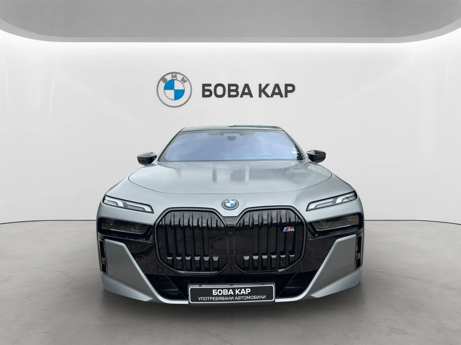 BMW 760 xDrive, снимка 8 - Автомобили и джипове - 55816841