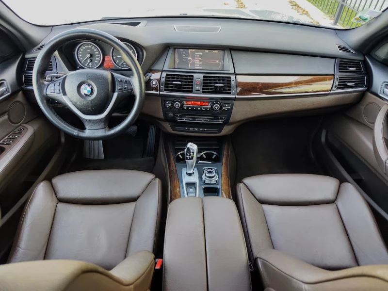 BMW X5 * 4.0 DIESEL* FACELIFT* PANORAMA* MAX FULL, снимка 14 - Автомобили и джипове - 47868519