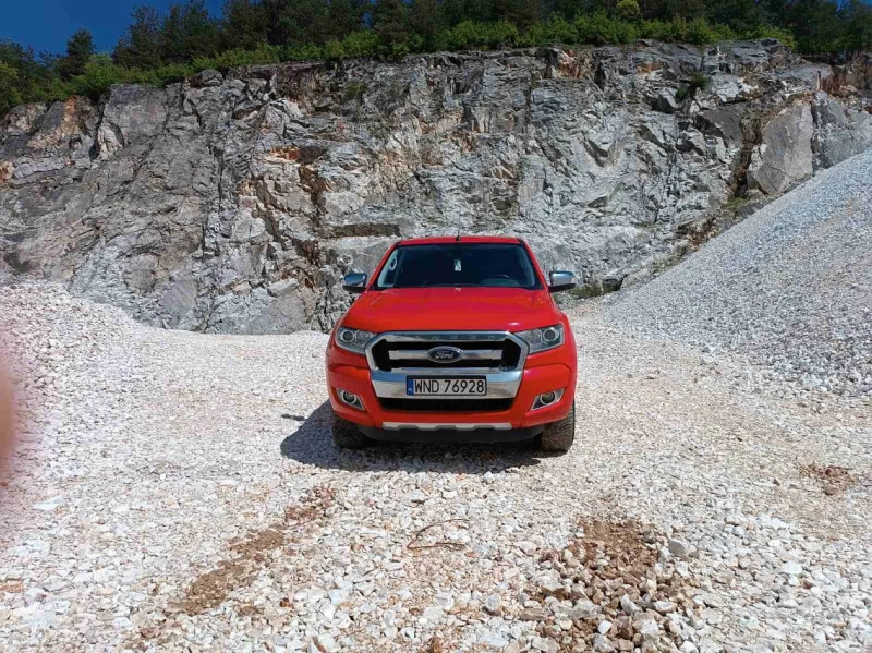 Ford Ranger ORANGE V6 209 PS, снимка 2 - Автомобили и джипове - 49652776