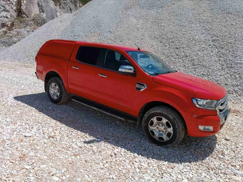 Ford Ranger ORANGE V6 209 PS