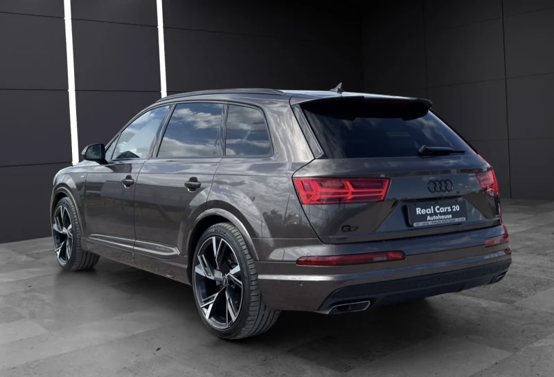 Audi Q7 7 МЕСТЕН* DISTR* MATRIX* MEMORY* BOSE* CARBON* , снимка 4 - Автомобили и джипове - 50274922