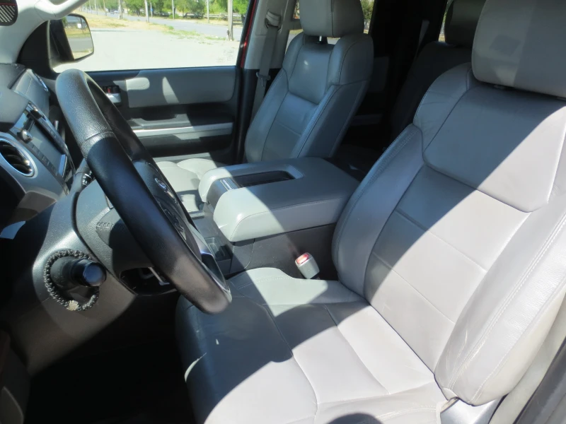 Toyota Tundra 5.7I LPG, снимка 9 - Автомобили и джипове - 51513663