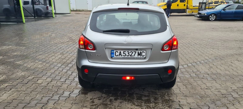 Nissan Qashqai 4х4 2.0 Бенз/Газ, снимка 4 - Автомобили и джипове - 52789025