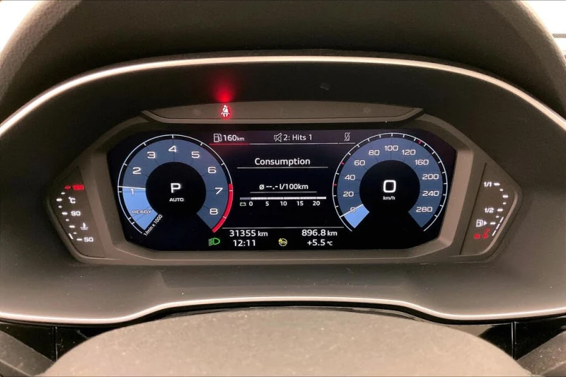 Audi Q3 45 TFSI * Komfort * АвтоКредит * (ЦЕНА ДО БГ), снимка 13 - Автомобили и джипове - 53251925