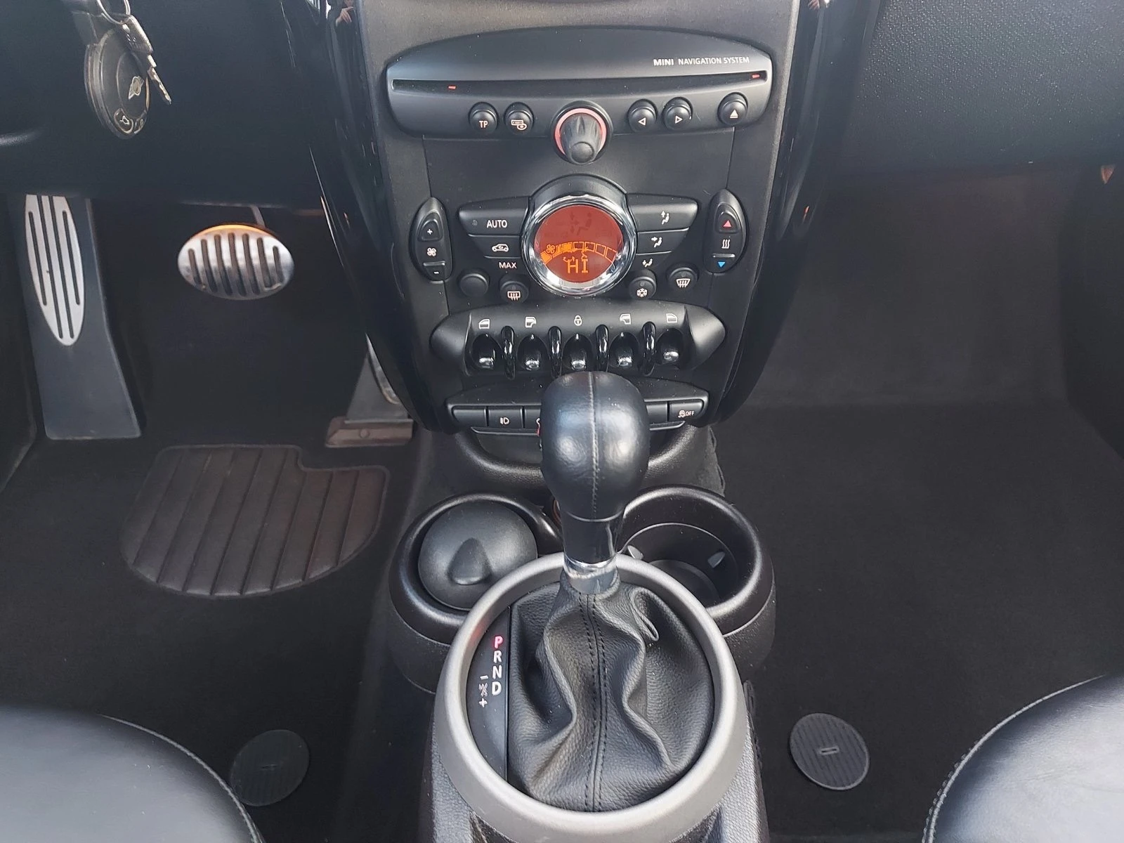 Mini Countryman 2.0d-4x4* * *  | Mobile.bg   13