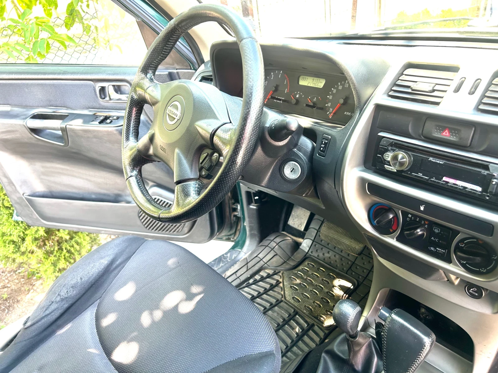 Nissan Terrano  - изображение 6