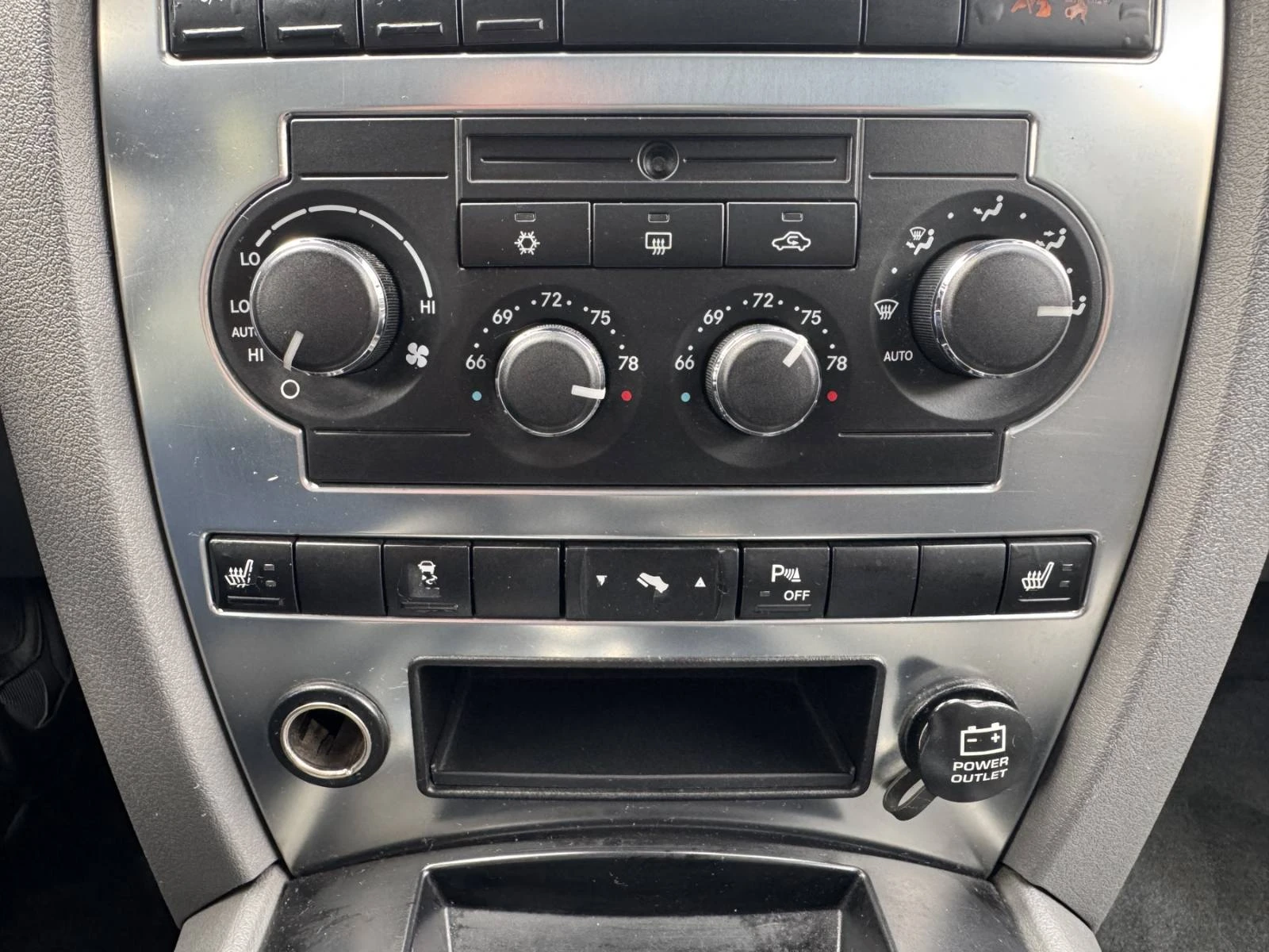 Jeep Grand cherokee SRT 8 6.1L V8, снимка 15 - Автомобили и джипове - 53984101